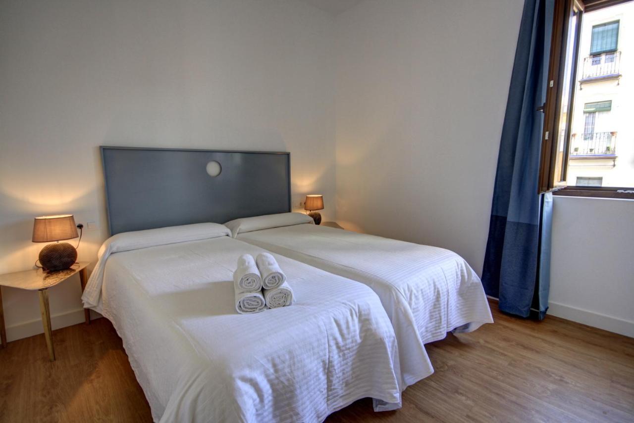 Apartamentos Setas Center Севилья Экстерьер фото