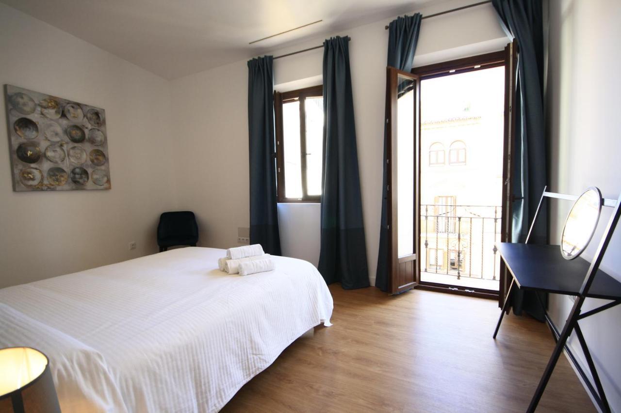 Apartamentos Setas Center Севилья Экстерьер фото